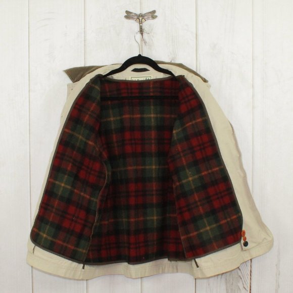LL BEAN Classic Button Down Barn Jacket Size M - Picture 7 of 12